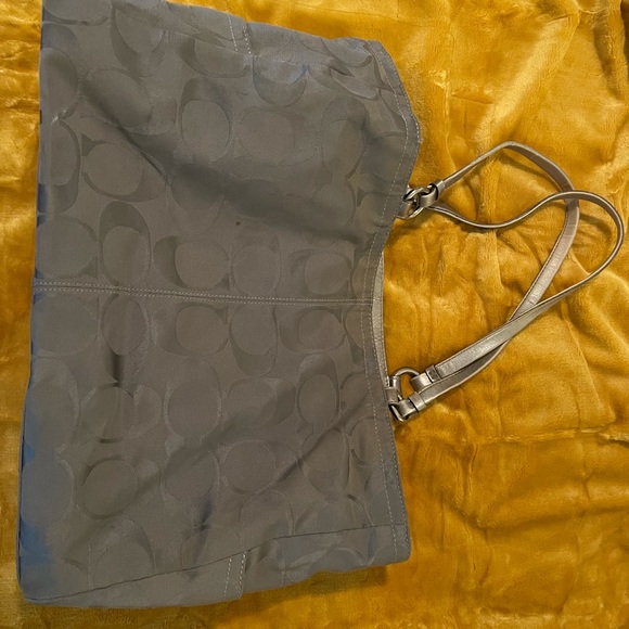 Beautiful Coach purse - Picture 3 of 4